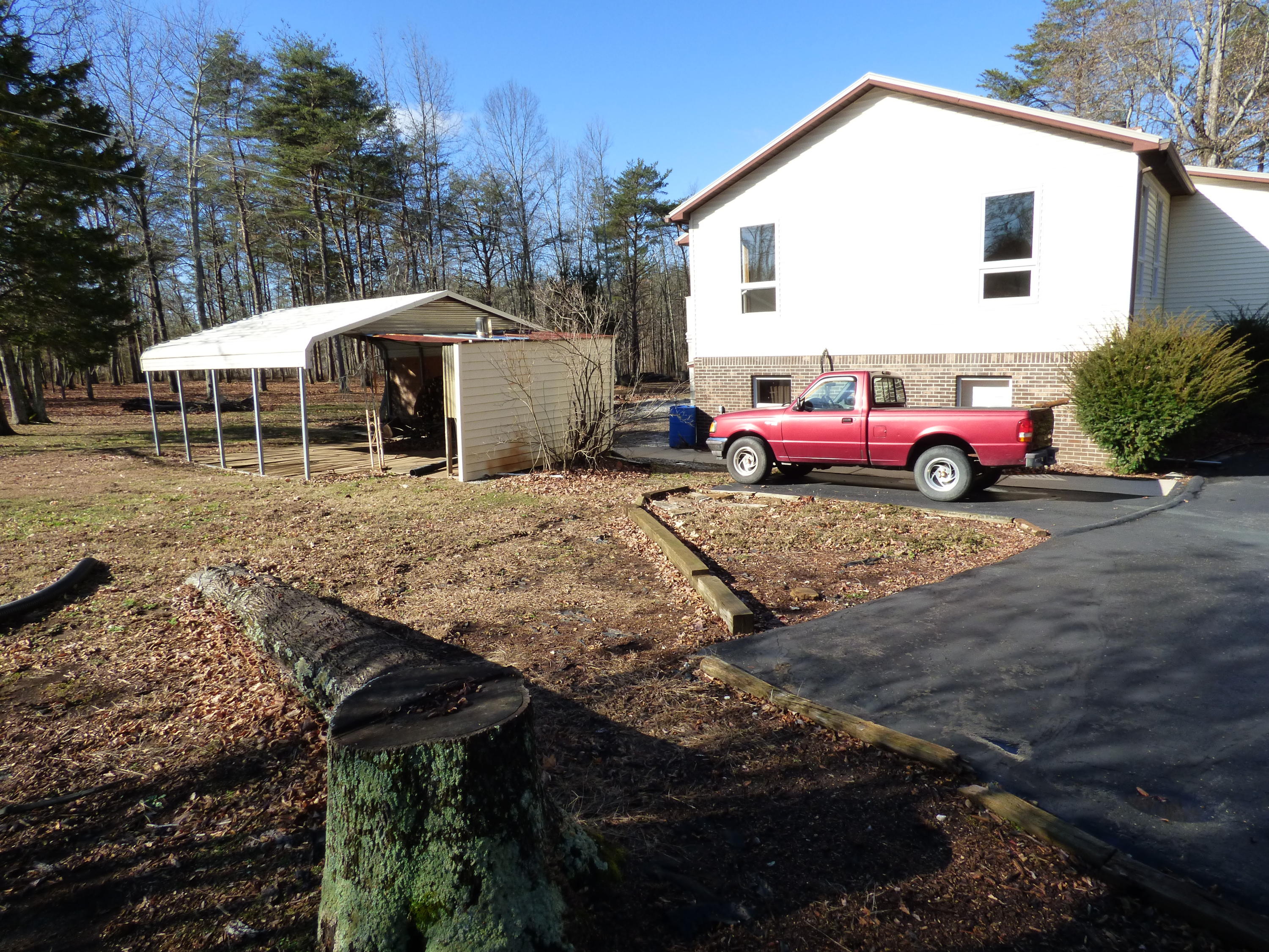 611 Gordon Road Crossville, TN 38572 - Photo 27 of 40 P1030804