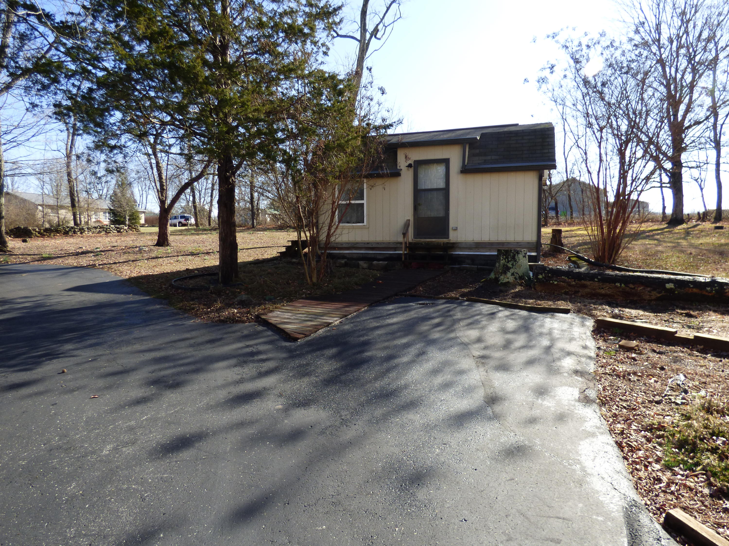 611 Gordon Road Crossville, TN 38572 - Photo 30 of 40 P1030803