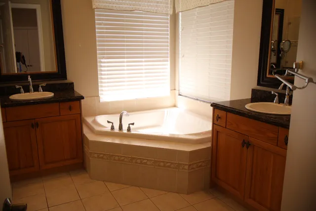 $5,000 | 10345 Medicis Place, Wellington, FL 33449