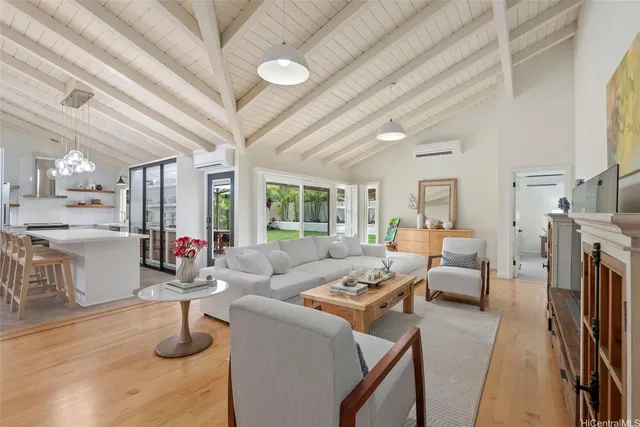 $2,088,000 | 1016 Laukupu Way, Honolulu, HI 96825