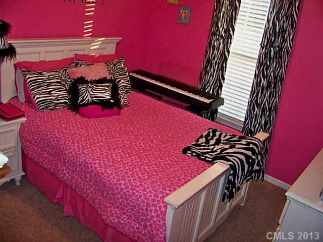 2096 Drive Inn Road Lincolnton, NC 28092 - Photo 5 of 15 Gallery Image 5