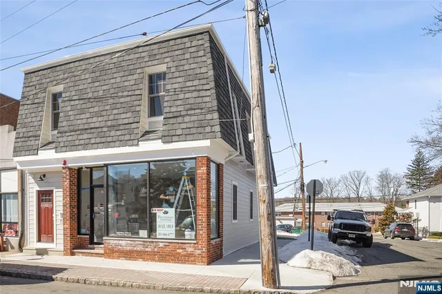 $2,600 | 7 Hawthorne Avenue, Unit 7A, Park Ridge, NJ 07656