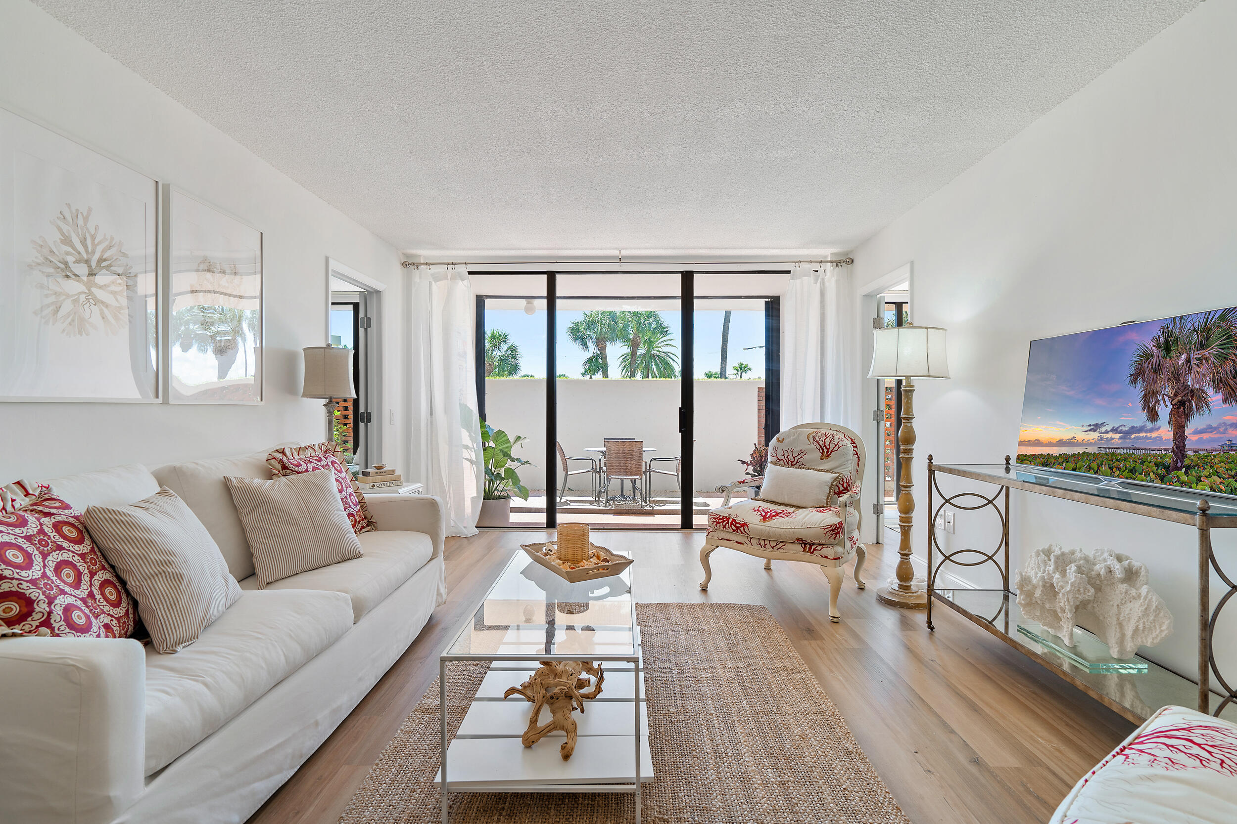 225 South Beach Road, Unit 105 Tequesta, FL 33469 - Photo 18 of 26 Living Room