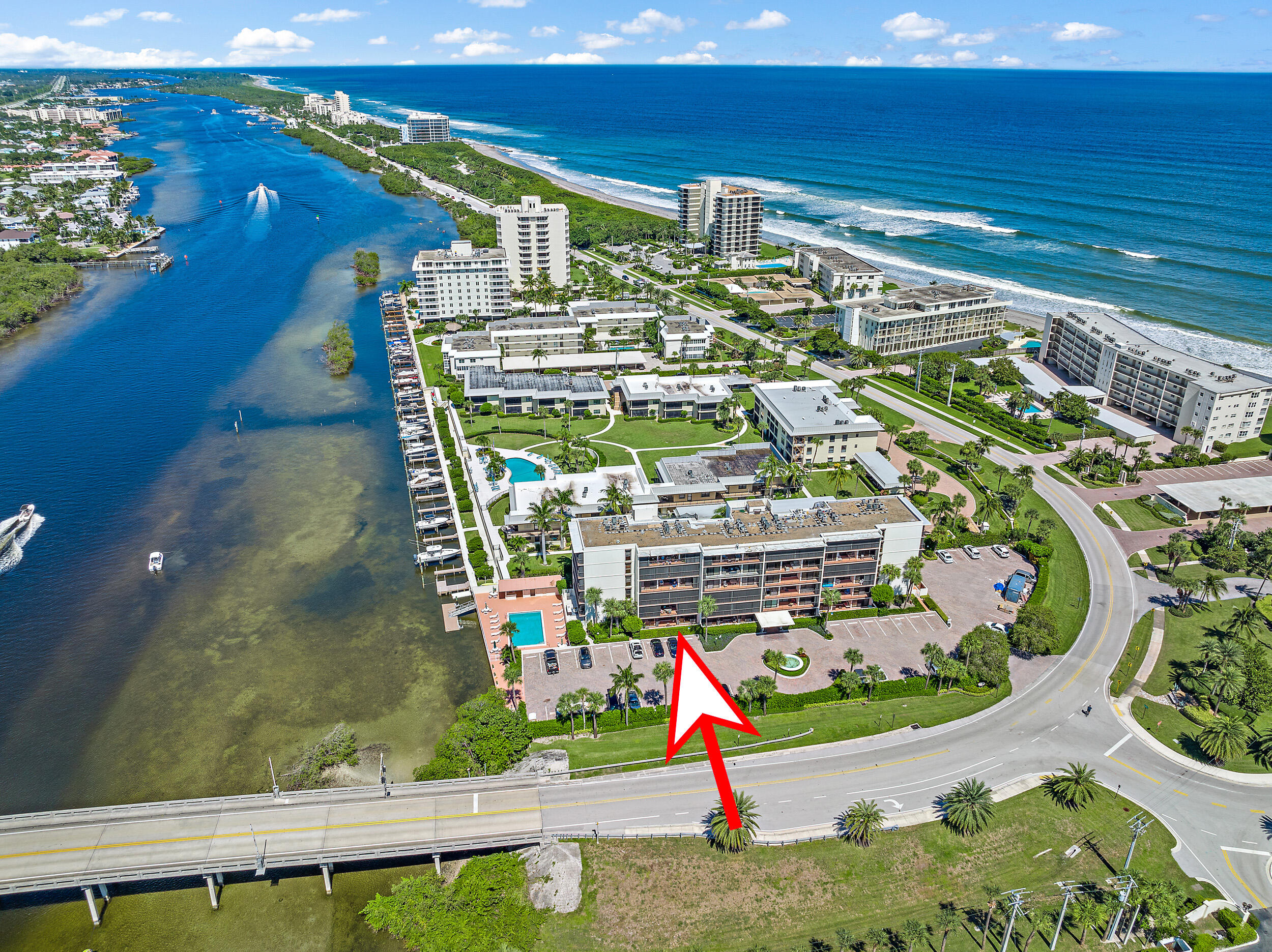 225 South Beach Road, Unit 105 Tequesta, FL 33469 - Photo 4 of 26 Ocean and Intracoastal