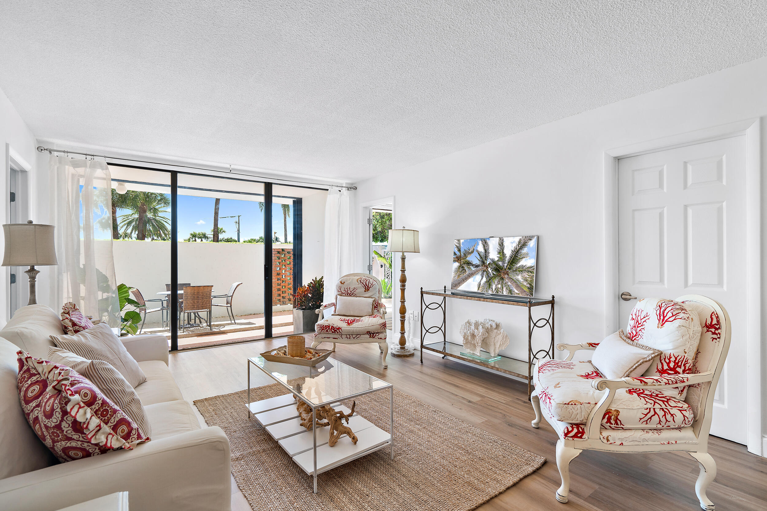 225 South Beach Road, Unit 105 Tequesta, FL 33469 - Photo 5 of 26 Living Room