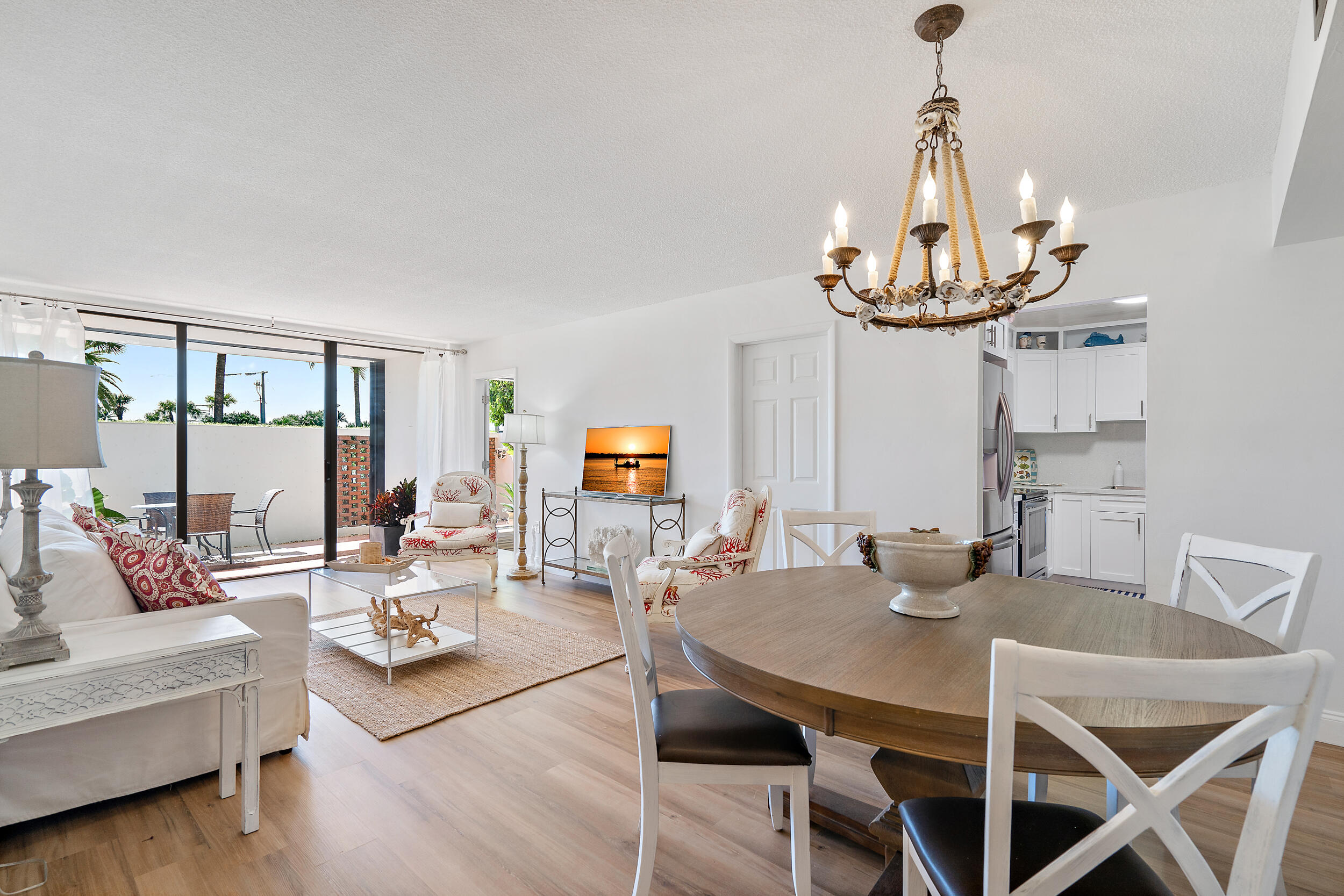 225 South Beach Road, Unit 105 Tequesta, FL 33469 - Photo 7 of 26 Dining Area