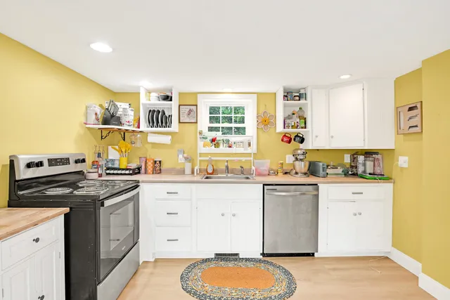 $399,999 | 191 Main Street, Alton, NH 03809