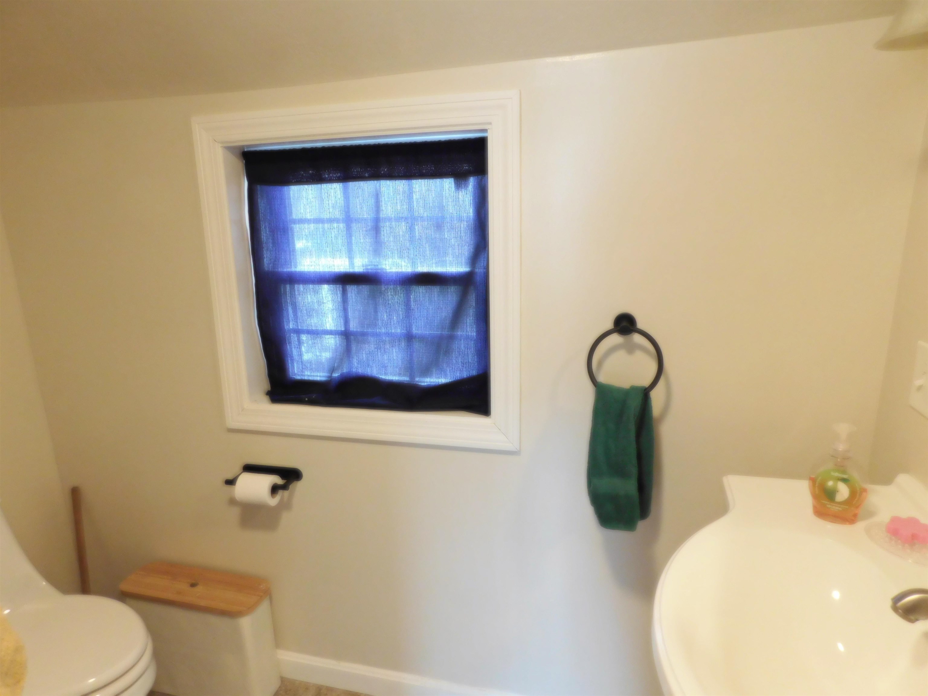 191 Main Street Alton, NH 03809 - Photo 22 of 37