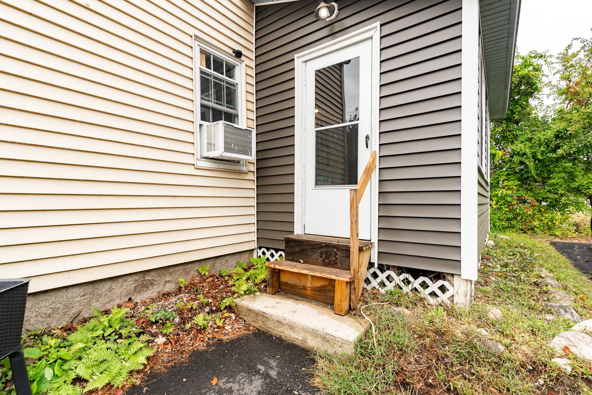 191 Main Street Alton, NH 03809 - Photo 32 of 37