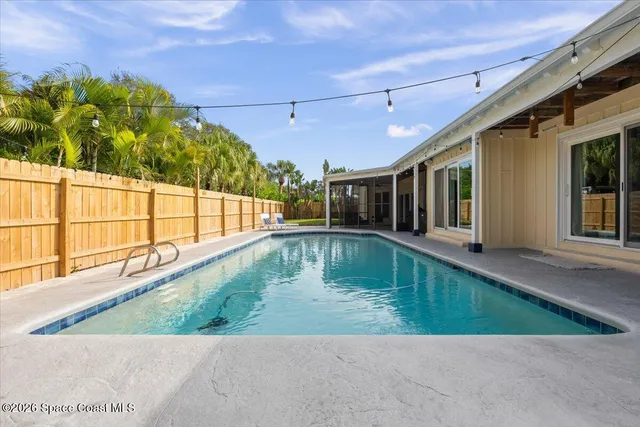 $859,900 | 808 Puesta Del Sol Plaza, Indialantic, FL 32903