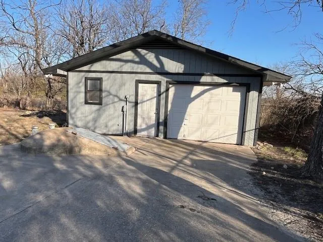 $1,799 | 5706 Lee Street, Greenville, TX 75401