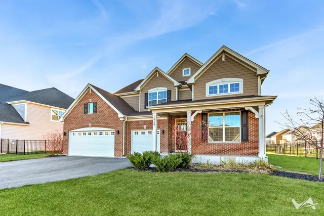 $600,000 | 1828 Coralito Lane, Elgin, IL 60124