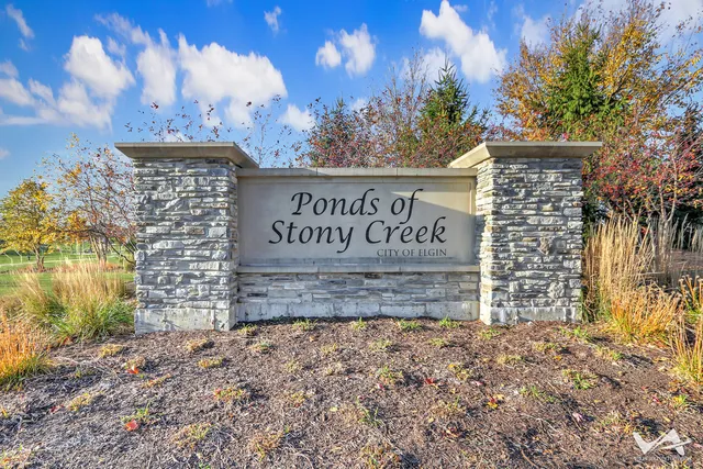 $600,000 | 1828 Coralito Lane, Elgin, IL 60124