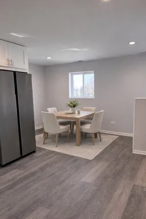 $4,200 | 1846 Wesley Avenue, Unit 2, Evanston, IL 60201