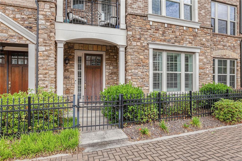 1438 Druid Manor Boulevard Atlanta, GA 30329 - Photo 2 of 31 a house with a garden view