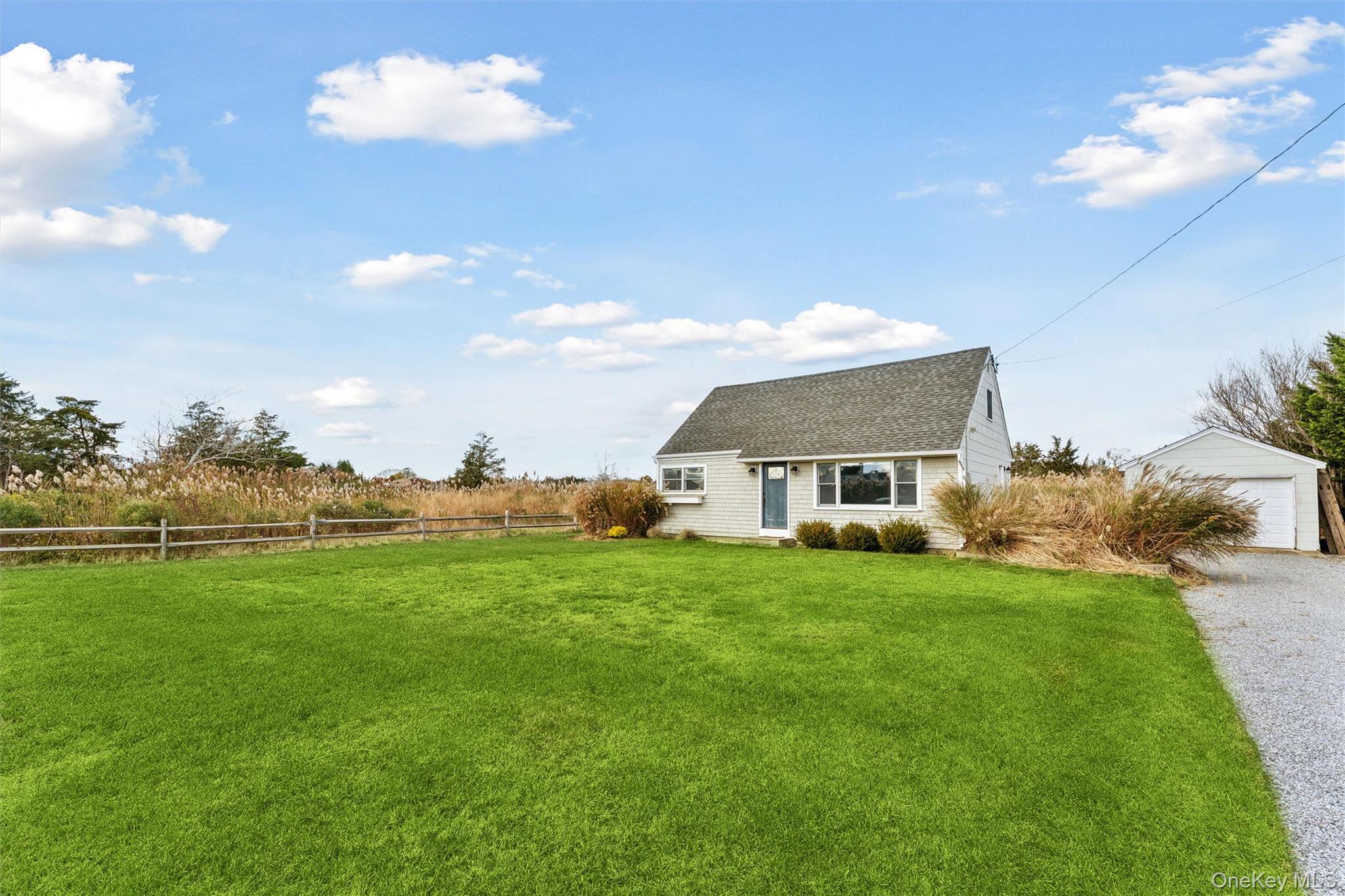 14 Bayview Road Remsenburg, NY 11960 - Photo 3 of 16