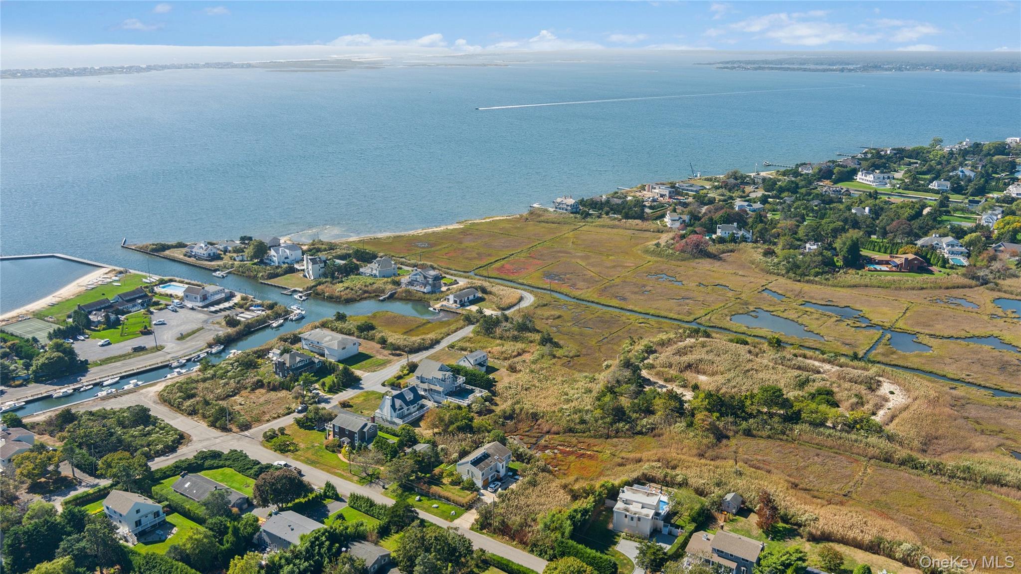 14 Bayview Road Remsenburg, NY 11960 - Photo 6 of 16