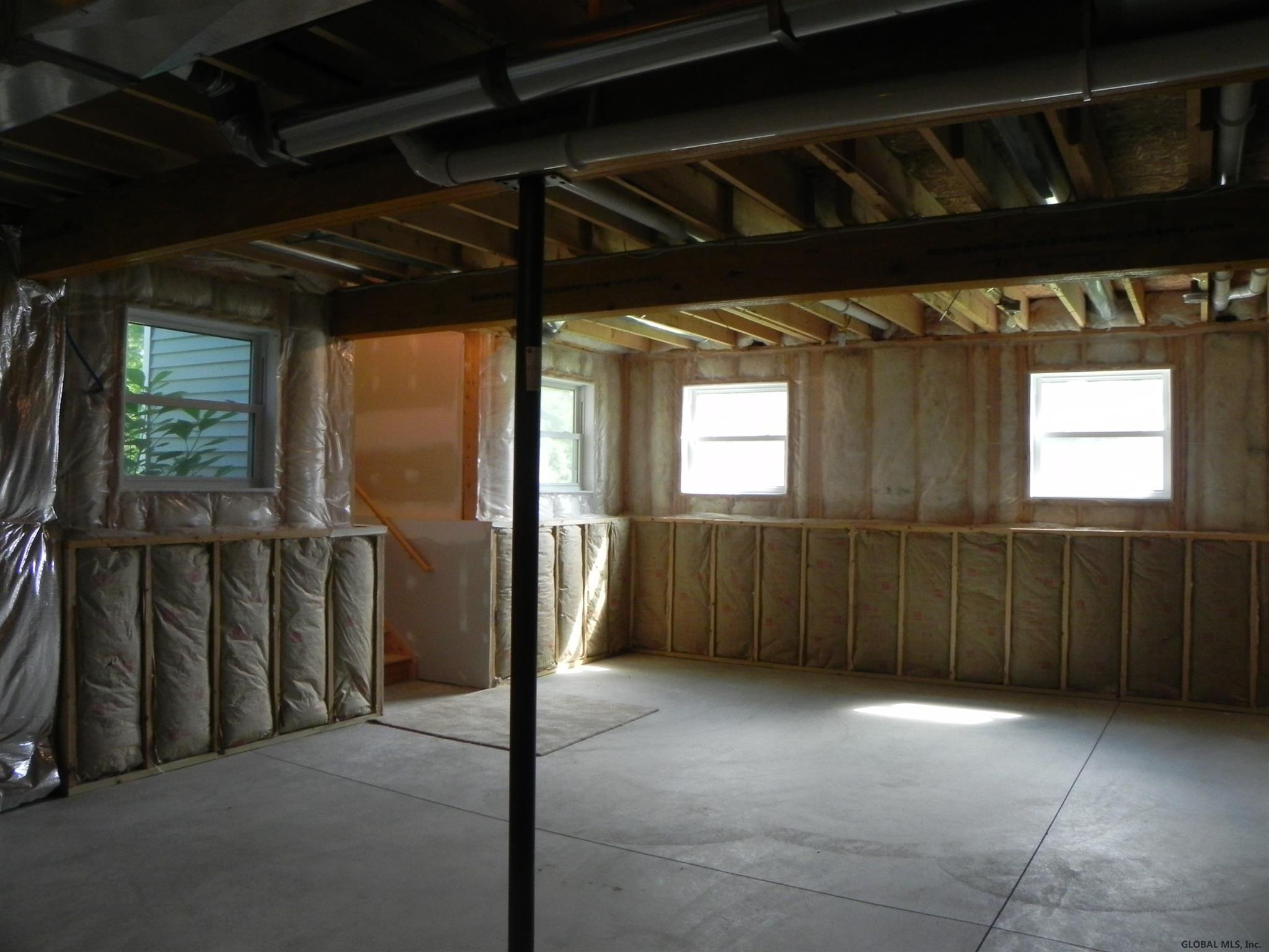 1440 Rocco Drive Schenectady, NY 12303 - Photo 34 of 39 Photo 34