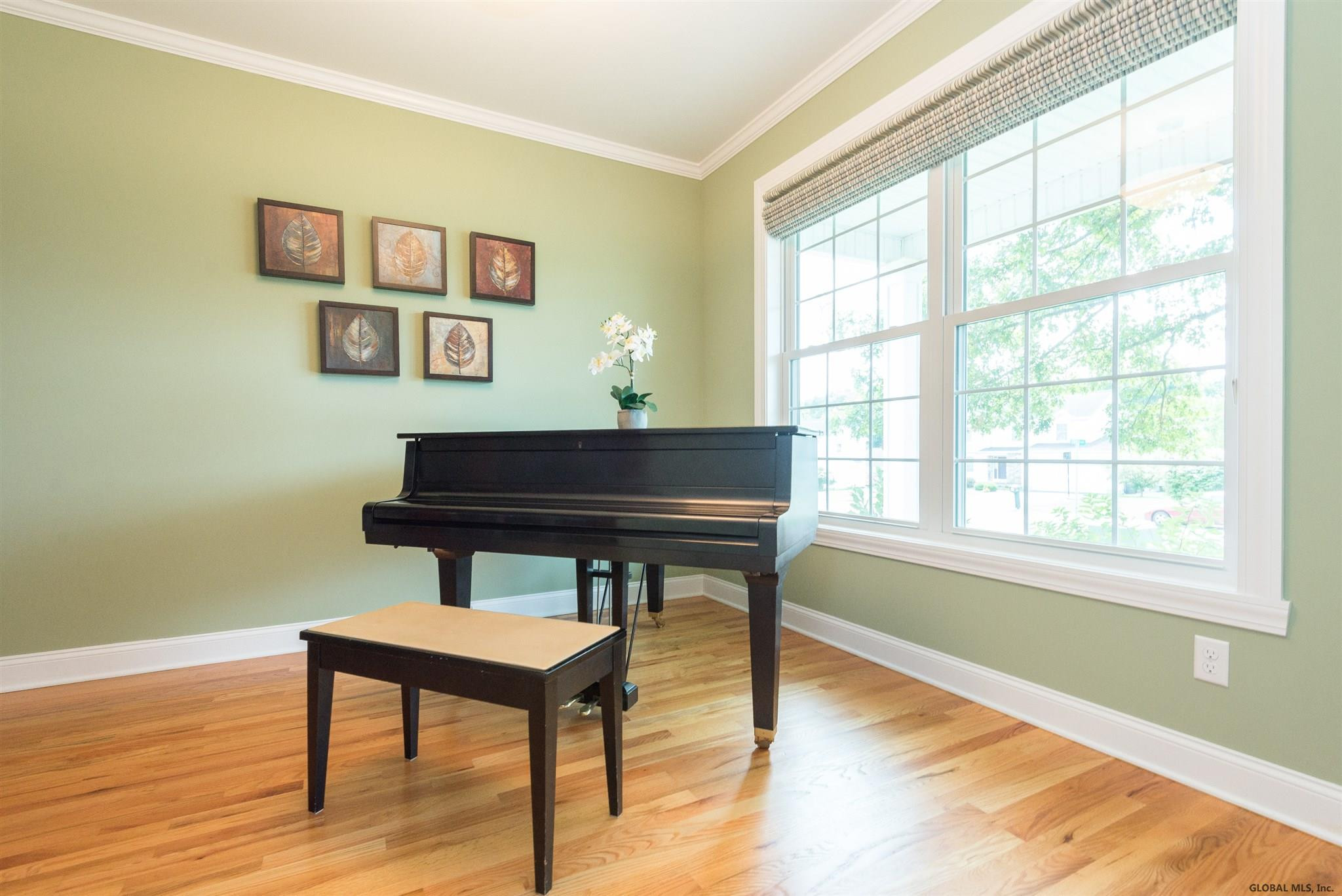 1440 Rocco Drive Schenectady, NY 12303 - Photo 5 of 39 Photo 5