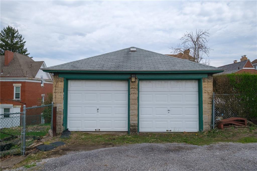14 Oakwood Road Pittsburgh, PA 15205 - Photo 24 of 24 Gallery Image 24