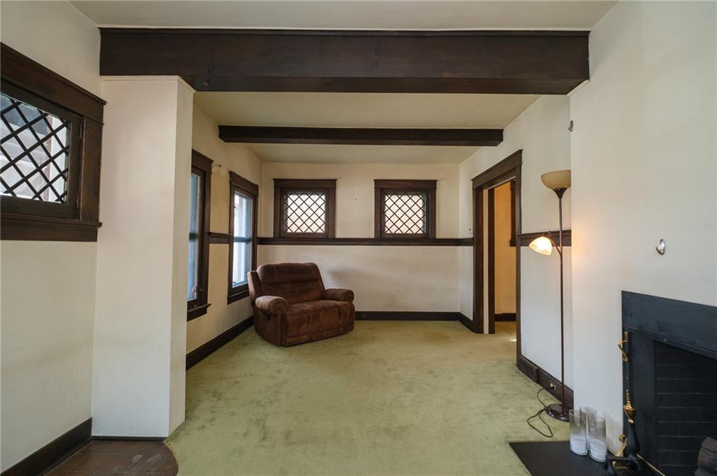14 Oakwood Road Pittsburgh, PA 15205 - Photo 6 of 24 Gallery Image 6