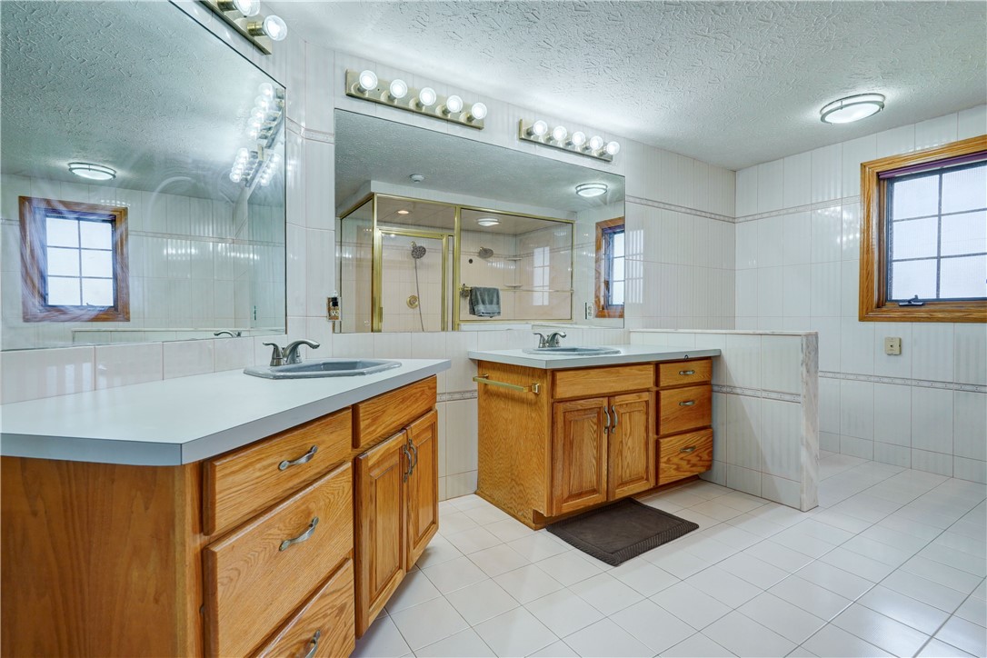 289 Island Cottage Road Greece, NY 14612 - Photo 25 of 36