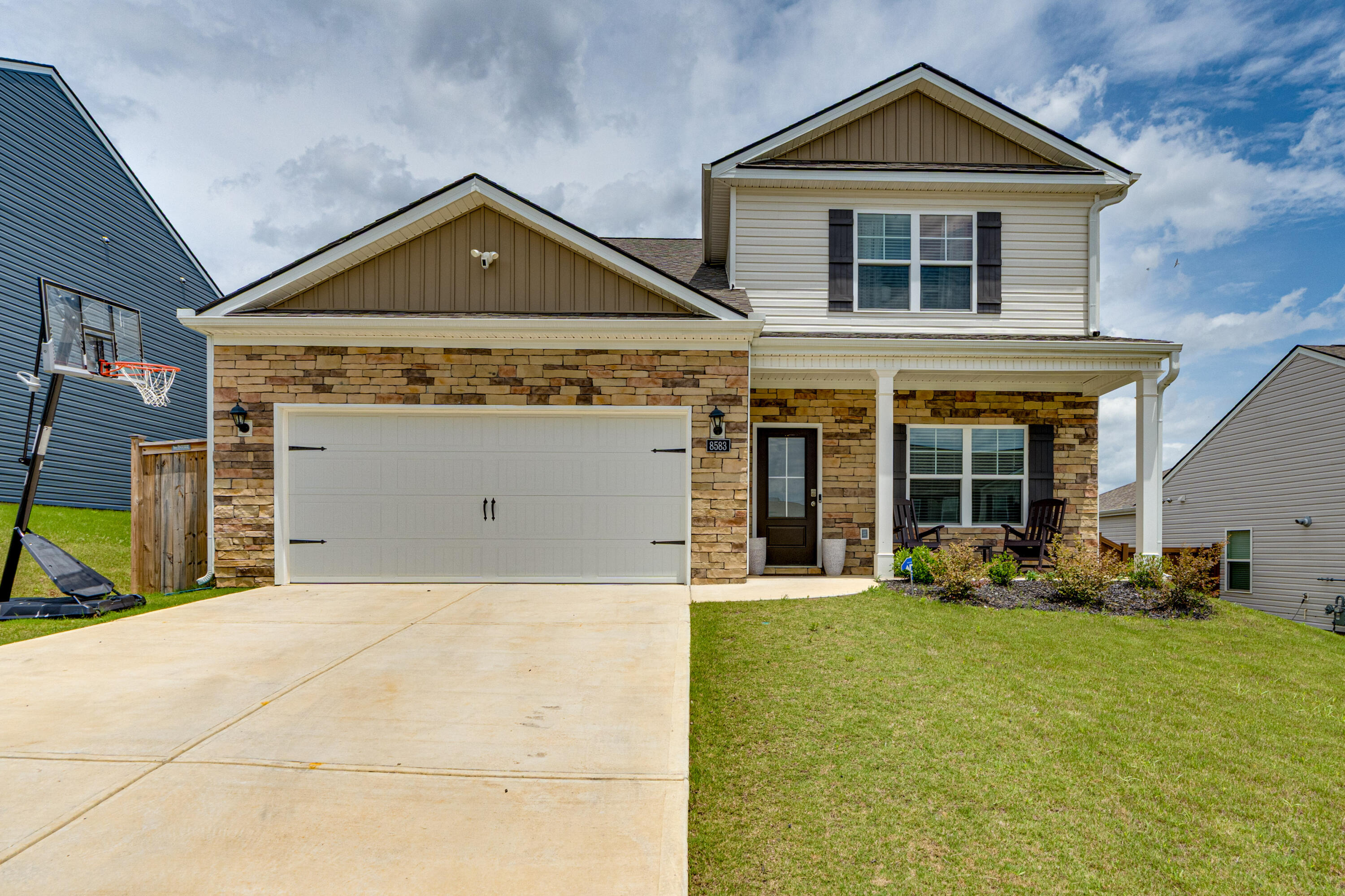 8583 Raspberry Way-1
