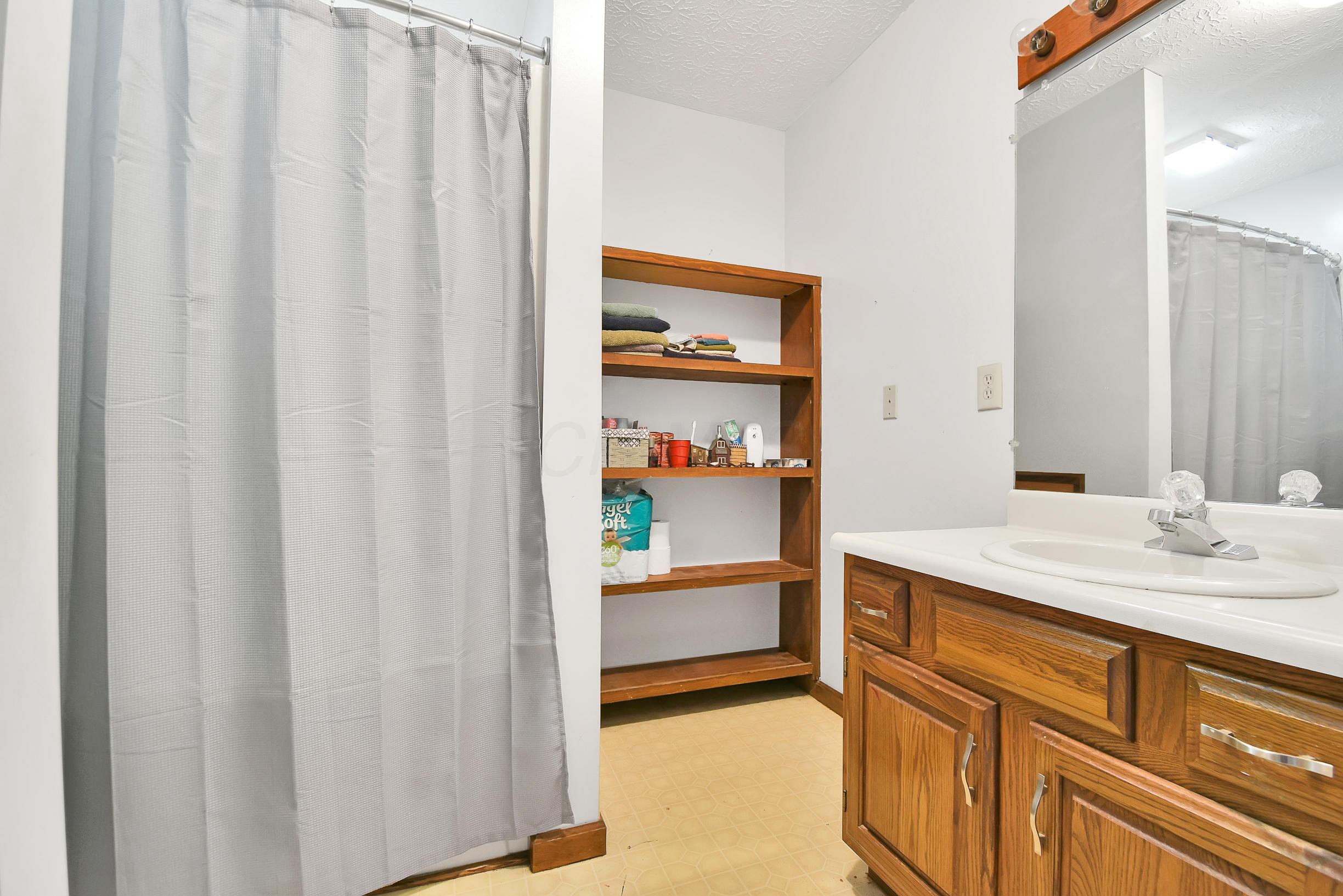 2333 Pickerington Road Carroll, OH 43112 - Photo 23 of 43 Gallery Image 23