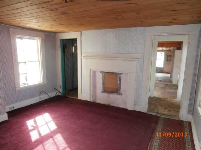 8 Maplecrest Road Parsonsfield, ME 04047 - Photo 8 of 26 Living Room.