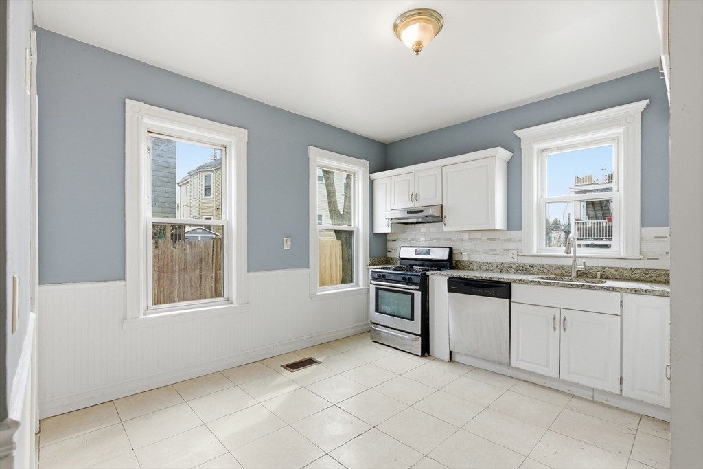 9 Edwin Street Boston, MA 02124 - Photo 17 of 39