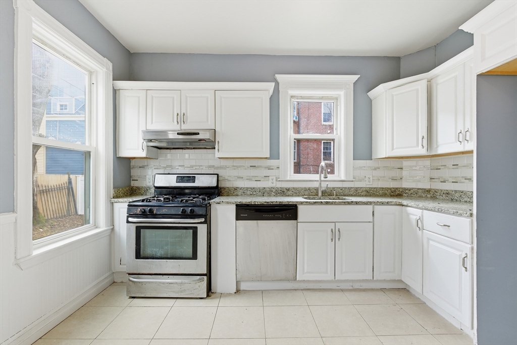 9 Edwin Street Boston, MA 02124 - Photo 18 of 39