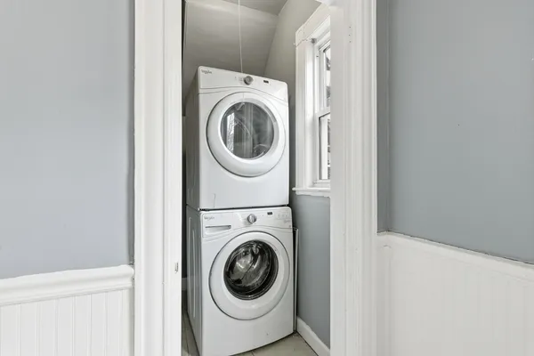 $1,250,000 | 9 Edwin Street, Boston, MA 02124