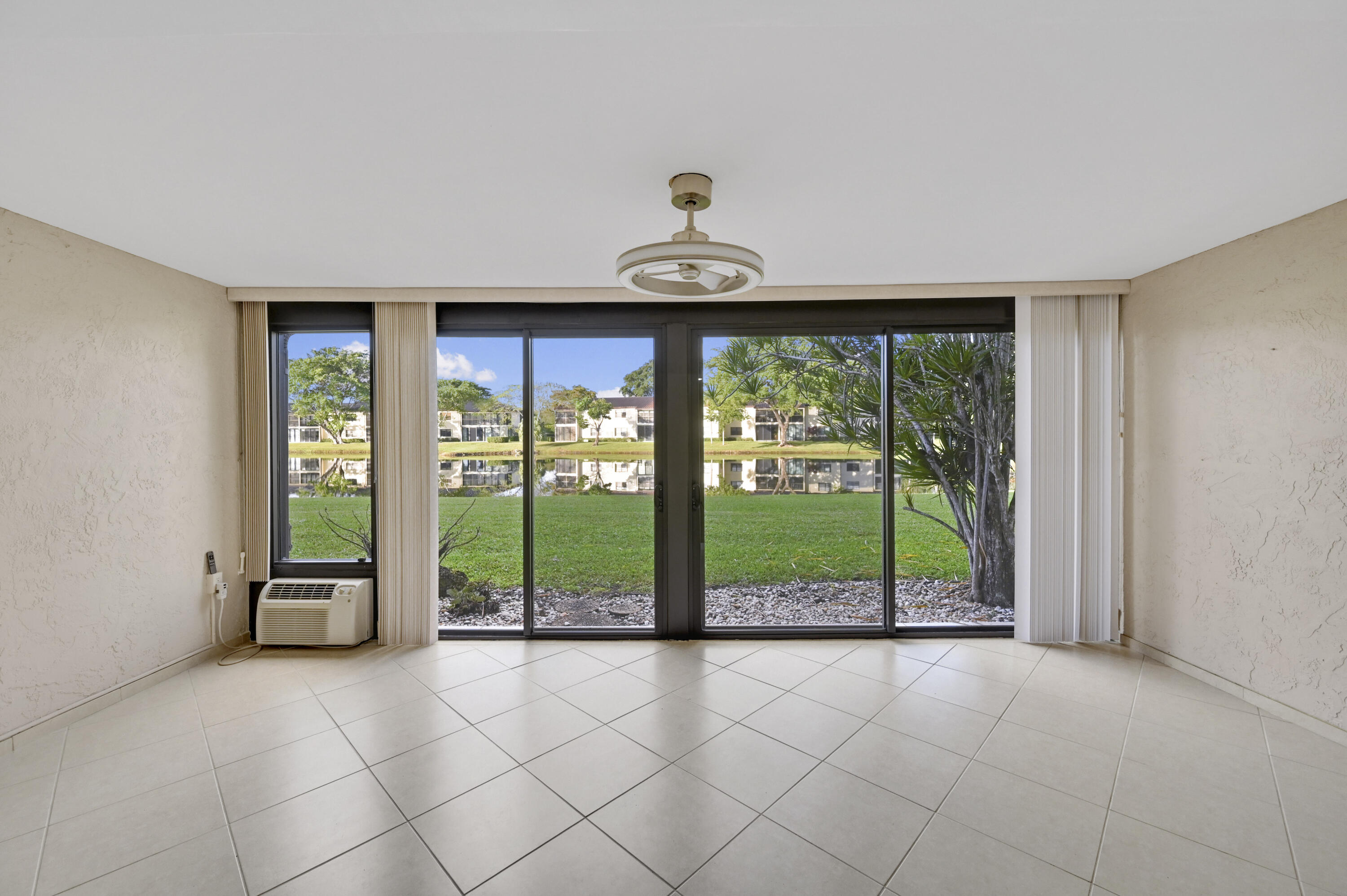 21863 Arriba Real, Unit 8G Boca Raton, FL 33433 - Photo 9 of 36 21863 Arriba Real 8G, Boca Raton, FL014