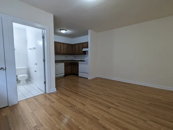 $1,695 | 1850 North Humboldt Boulevard, Unit 308, Chicago, IL 60647