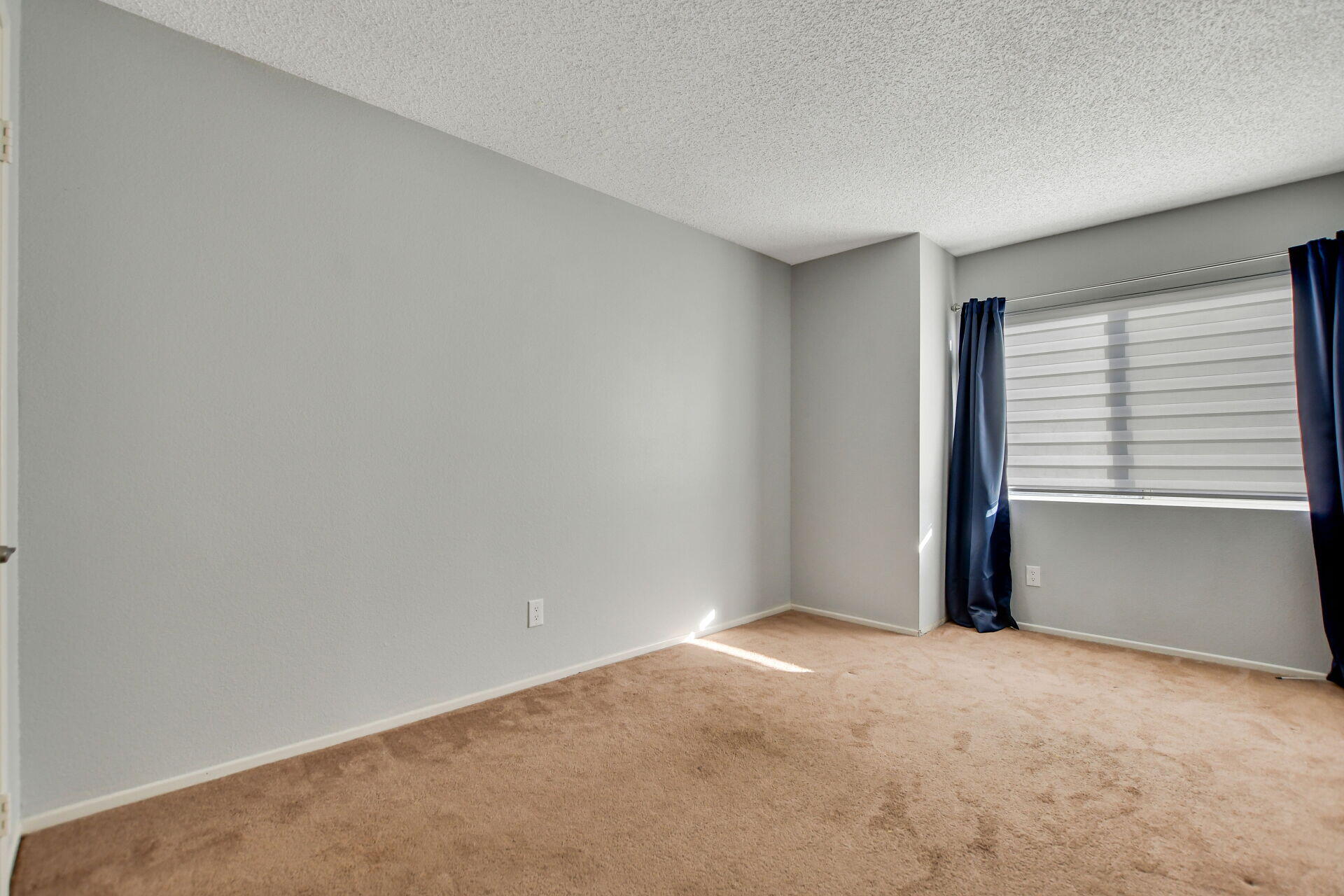 29130 Lake Ridge Lane Highland, CA 92346 - Photo 27 of 32 030-1920x1080-photo