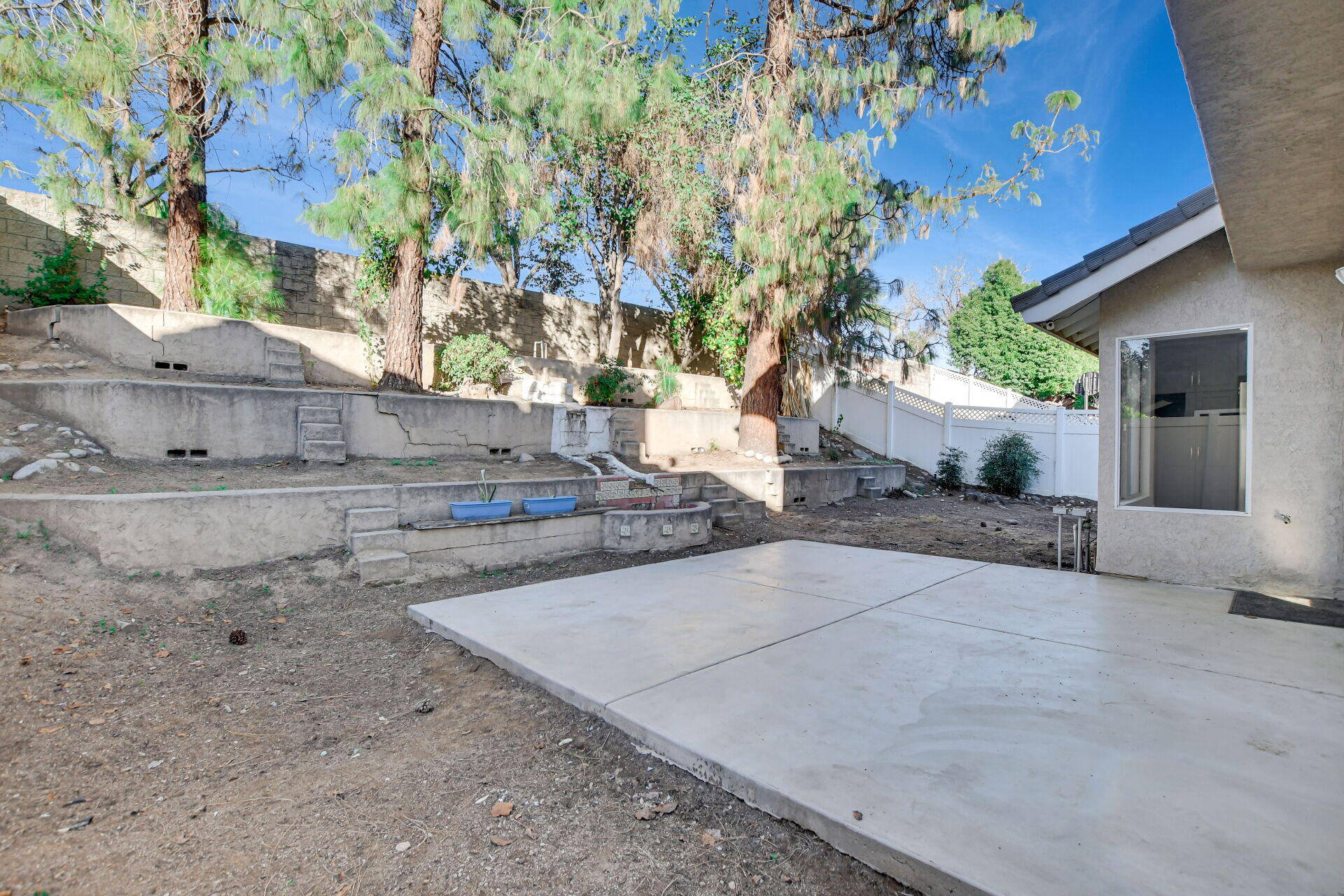 29130 Lake Ridge Lane Highland, CA 92346 - Photo 28 of 32 031-1920x1080-photo
