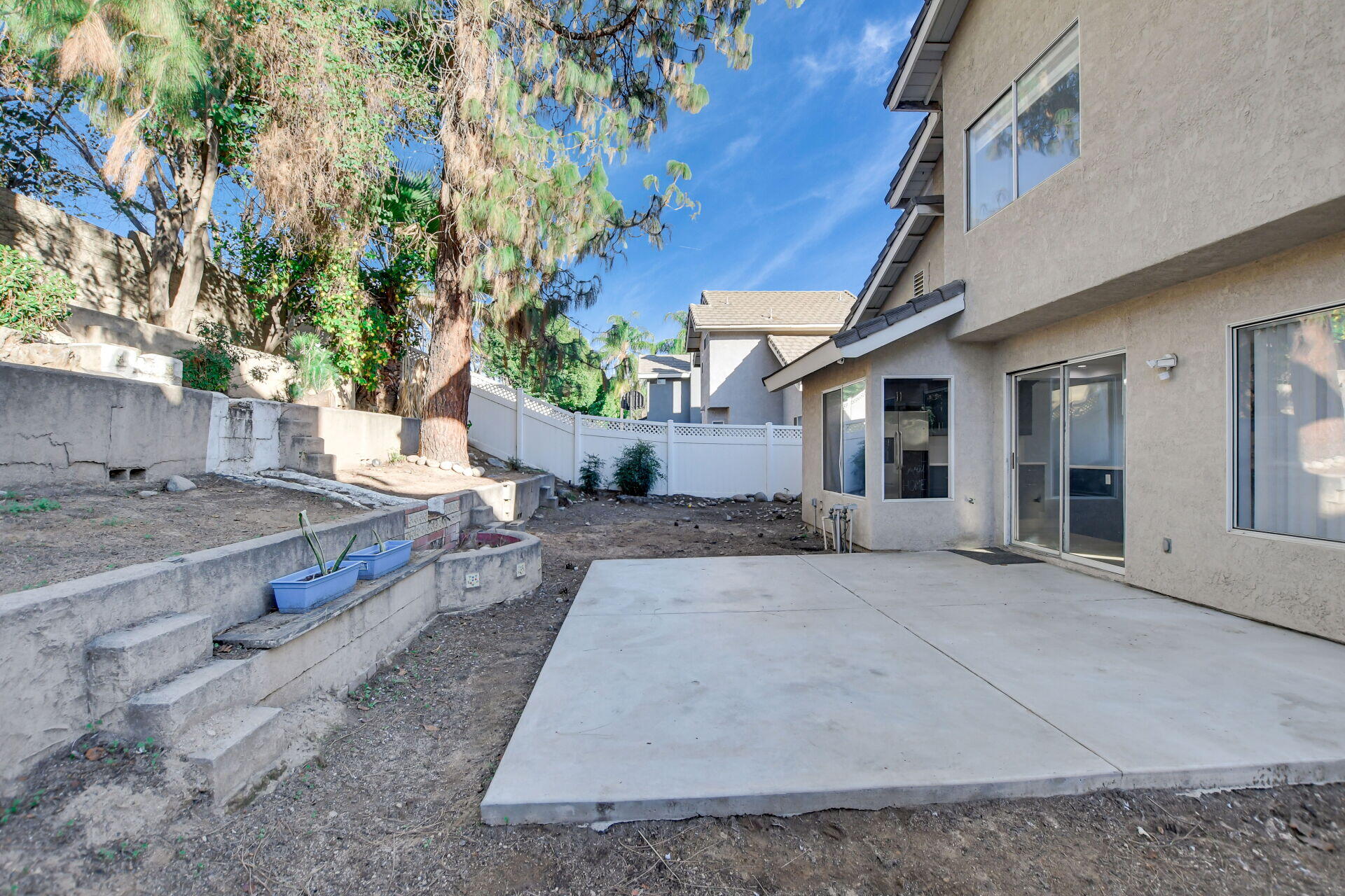 29130 Lake Ridge Lane Highland, CA 92346 - Photo 29 of 32 032-1920x1080-photo
