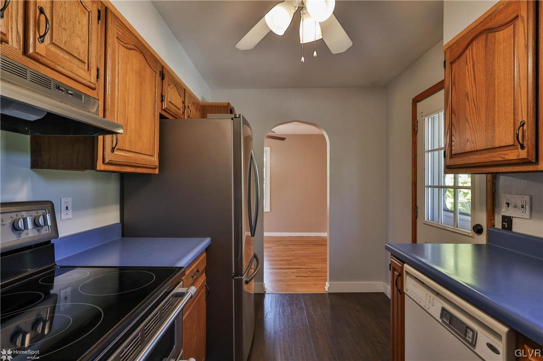 1671 Pleasant View Road Bethlehem, PA 18015 - Photo 11 of 25 Gallery Image 11
