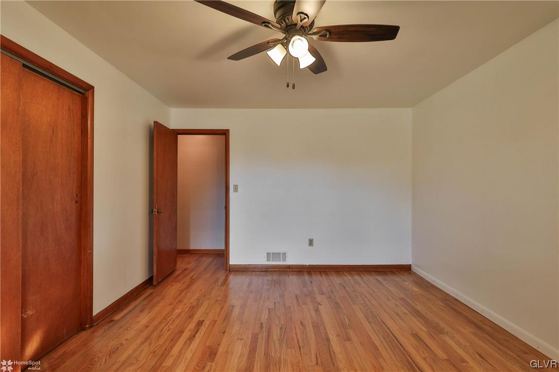 1671 Pleasant View Road Bethlehem, PA 18015 - Photo 16 of 25 Gallery Image 16