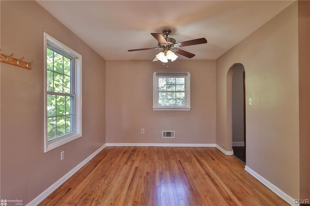 1671 Pleasant View Road Bethlehem, PA 18015 - Photo 8 of 25 Gallery Image 8
