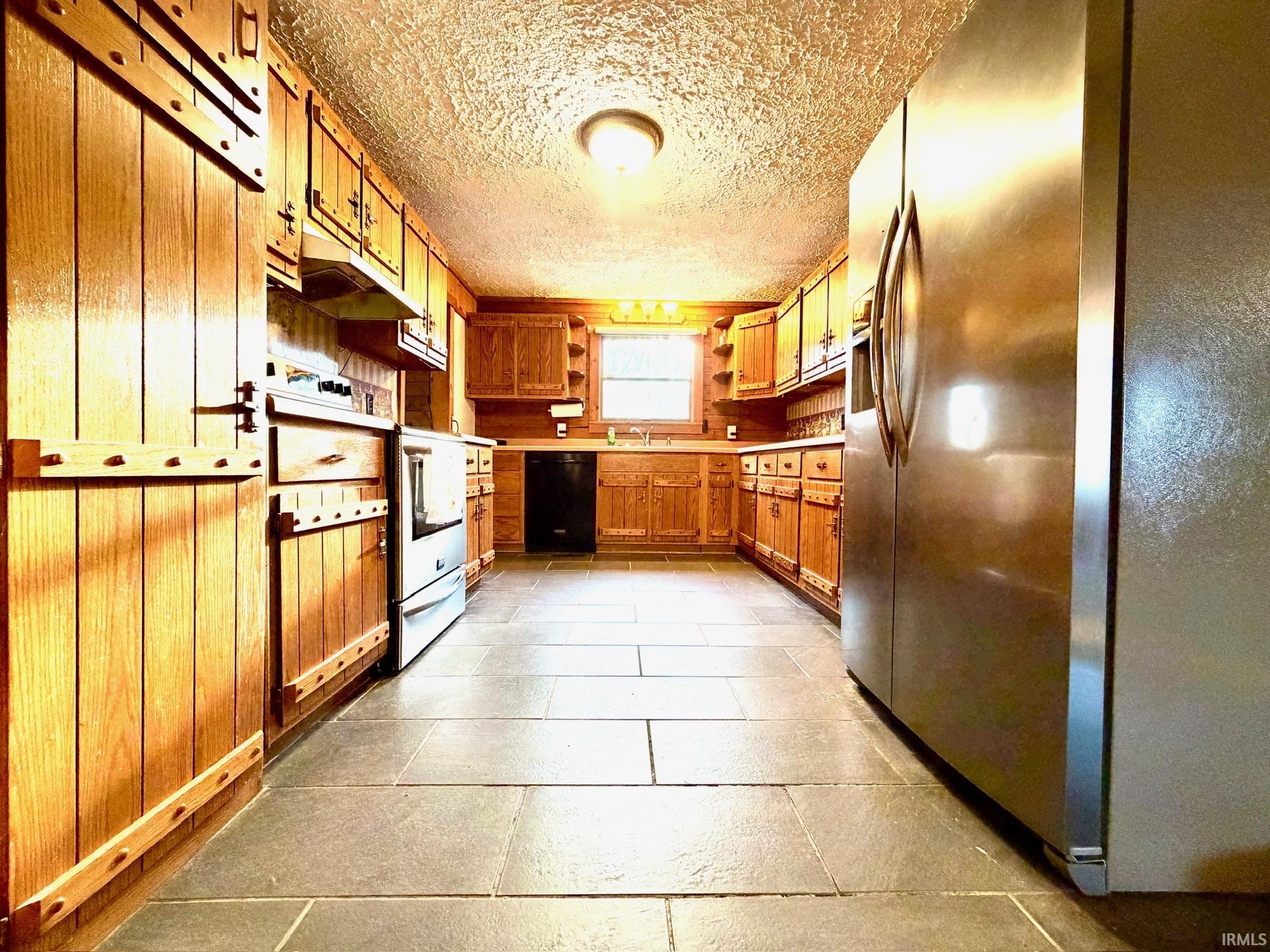 506 Thompson Lane Mitchell, IN 47446 - Photo 11 of 36