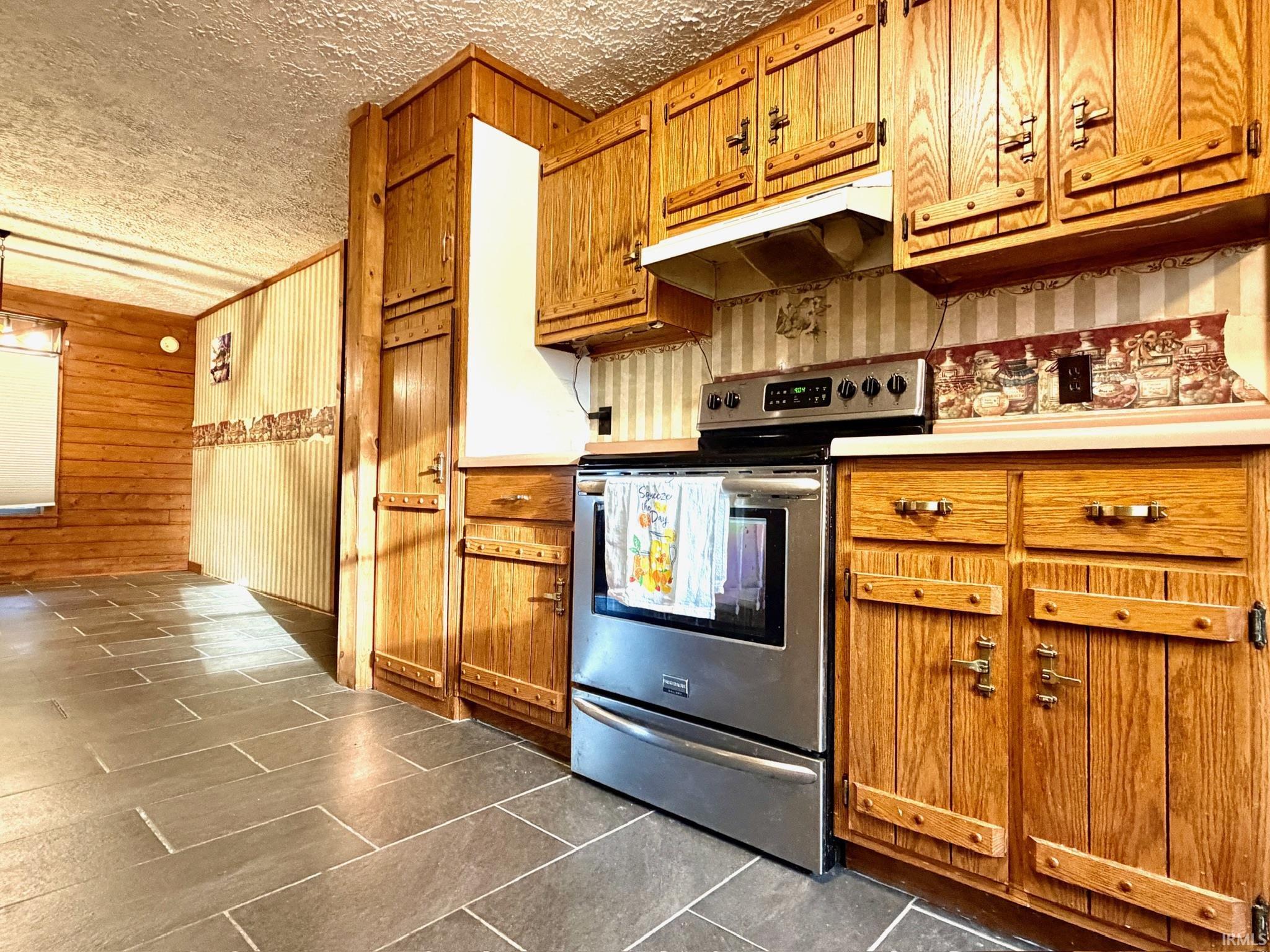 506 Thompson Lane Mitchell, IN 47446 - Photo 15 of 36