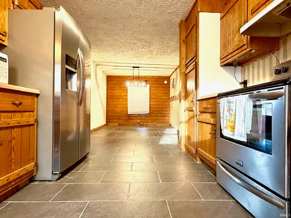 $369,900 | 506 Thompson Lane, Mitchell, IN 47446