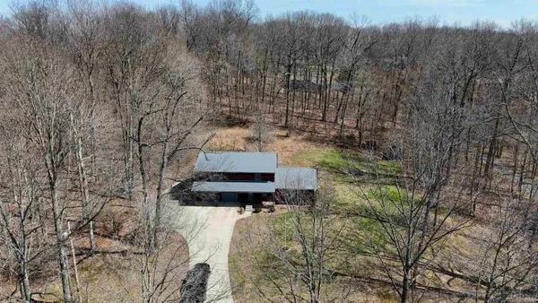 $369,900 | 506 Thompson Lane, Mitchell, IN 47446