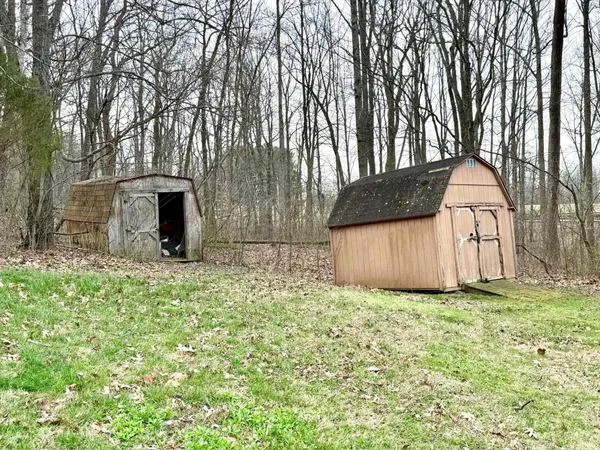 $369,900 | 506 Thompson Lane, Mitchell, IN 47446