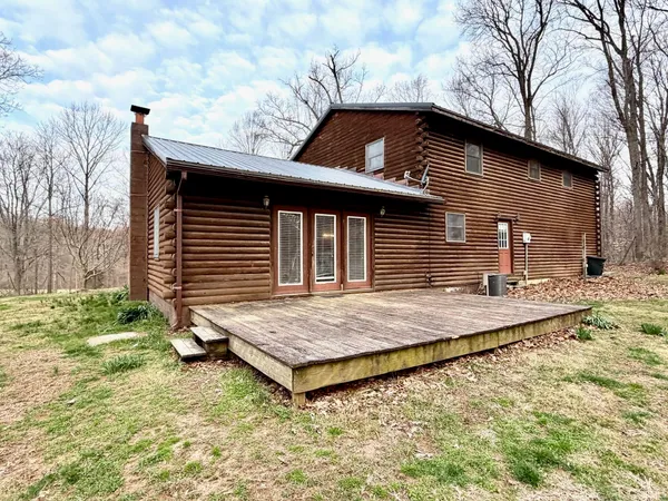 $369,900 | 506 Thompson Lane, Mitchell, IN 47446