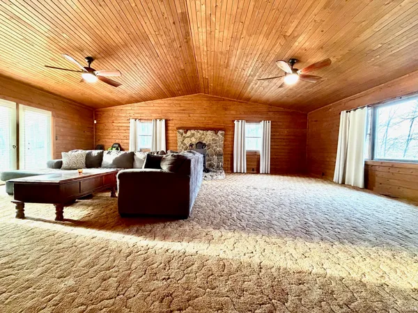 $369,900 | 506 Thompson Lane, Mitchell, IN 47446