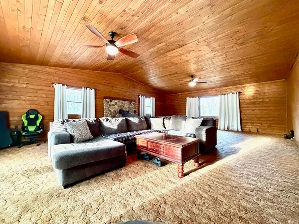 $369,900 | 506 Thompson Lane, Mitchell, IN 47446