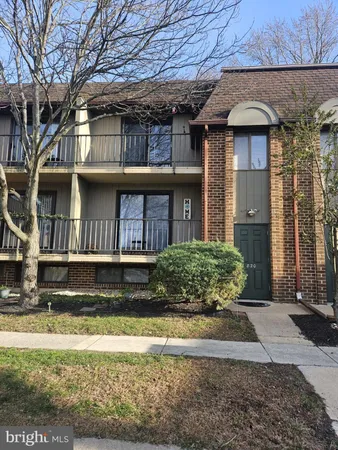 $174,900 | 820A Putnam Boulevard, Unit 49B, Wallingford, PA 19086