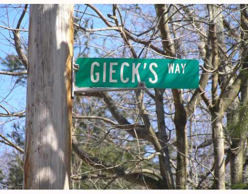 47 Gieck Way Glocester, RI 02814 - Photo 2 of 6 Exterior Front.